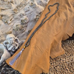 Alternative view of COLLIER MALA TIBÉTAINS HÉMATITE 6MM