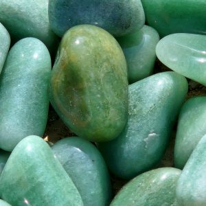 Alternative view of Pierre Roulée Grenat