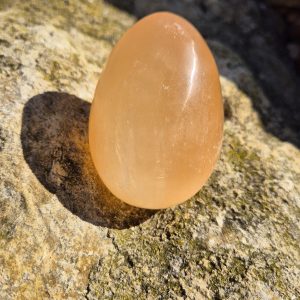 Alternative view of OEUF SÉLÉNITE ORANGE 7cm