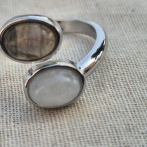 Bague argentée réglable avec Pierre de Lune et Labradorite